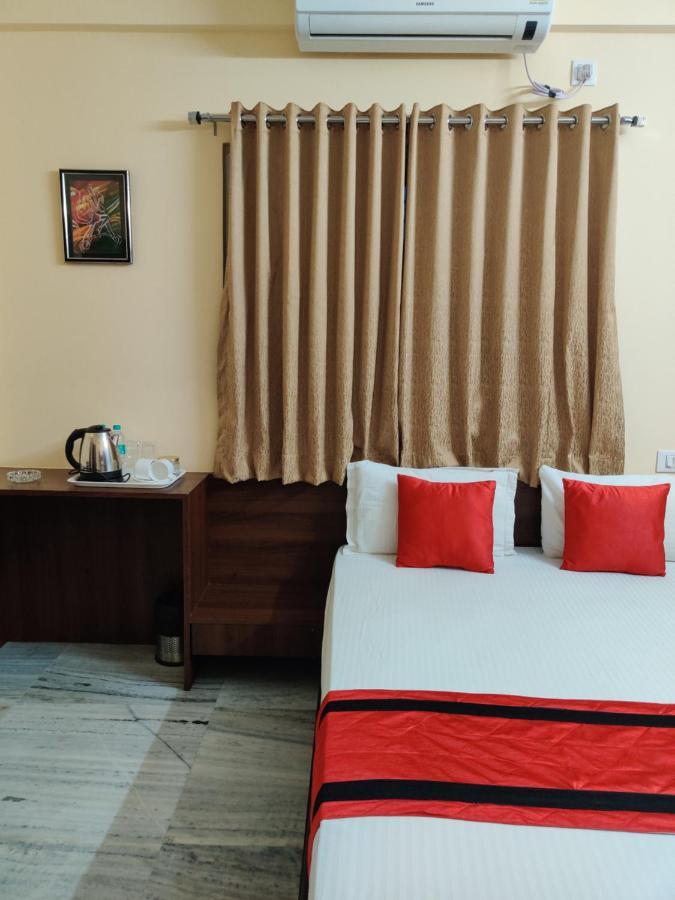 Sanjiva Suites Колката Екстериор снимка
