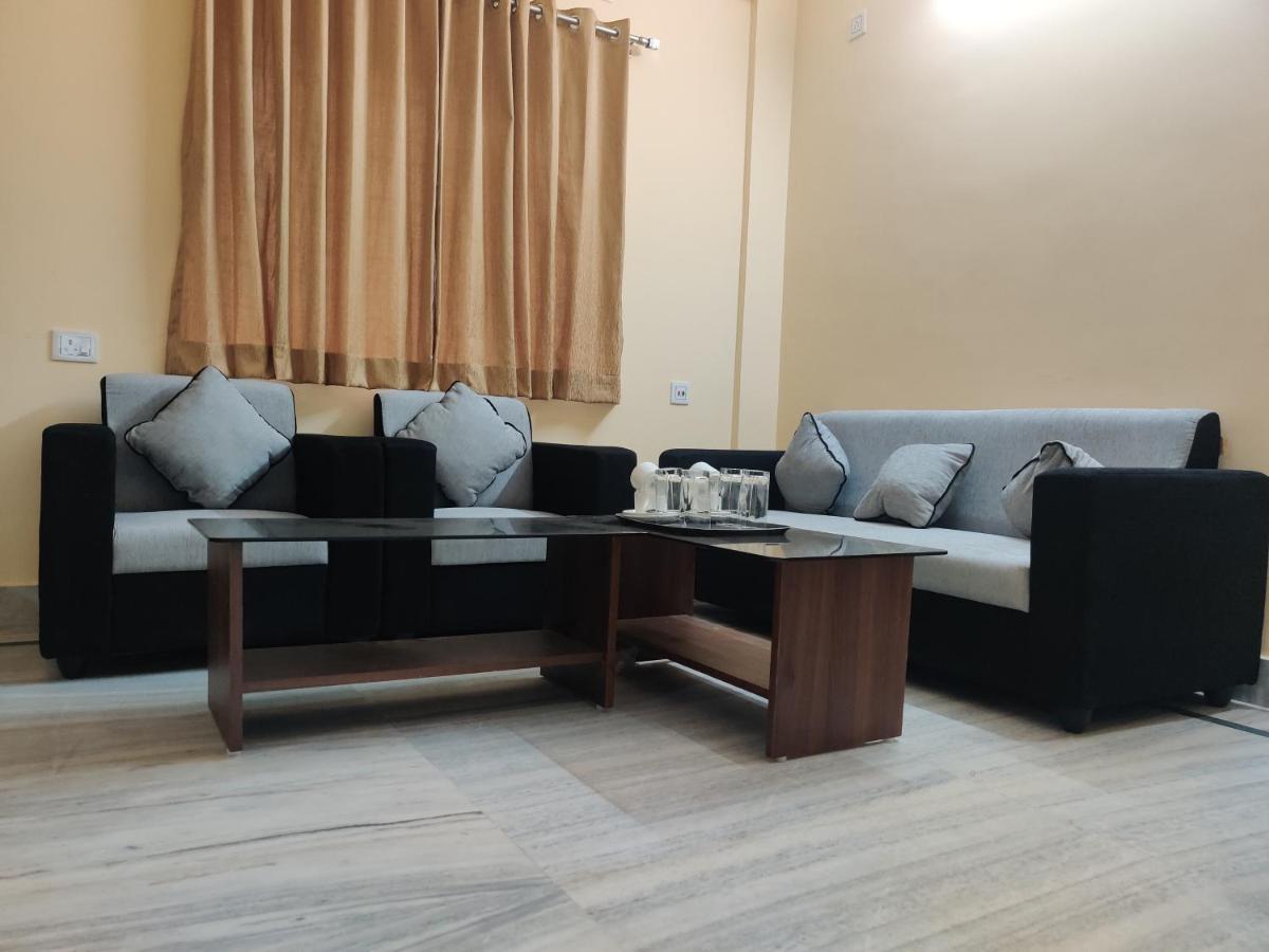 Sanjiva Suites Колката Екстериор снимка